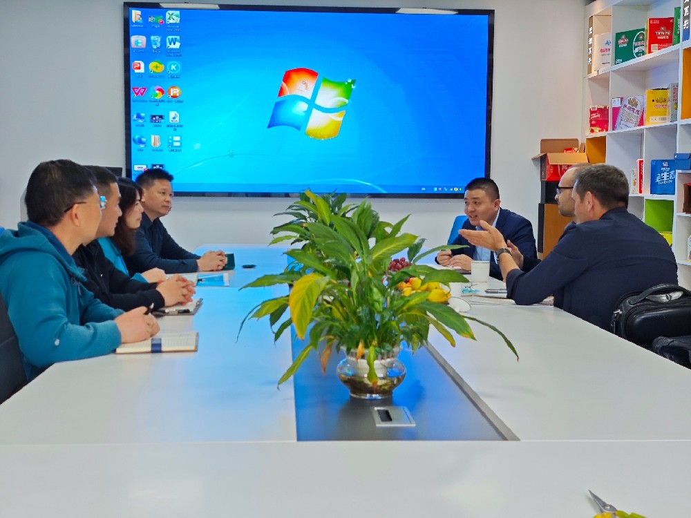 舜丰动态——国外客户考察我司，双方合作意愿强烈